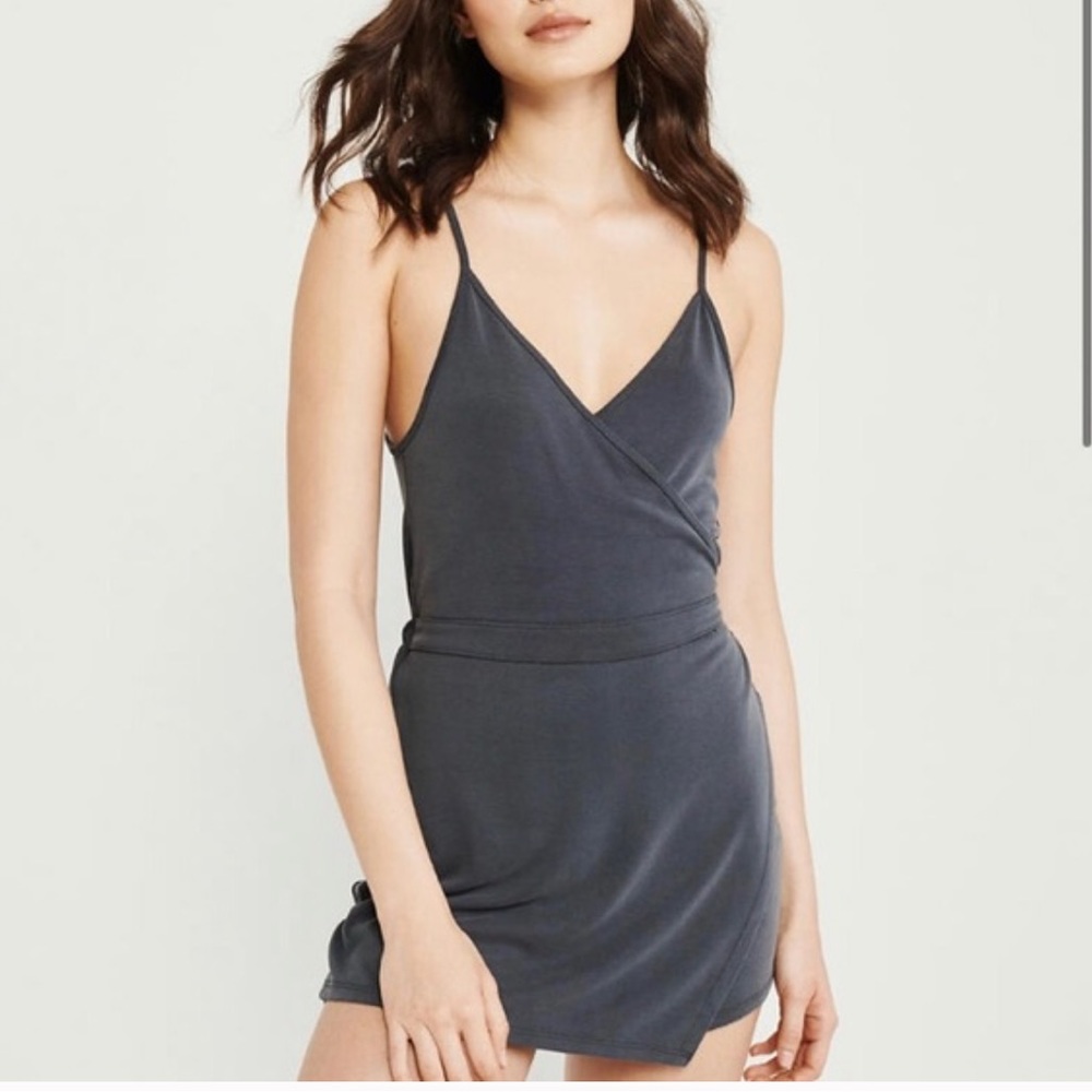NWT Abercrombie & Fitch, Skort Romper, Gray Wash, Small